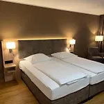 فندق Mansfelder Hof 3*